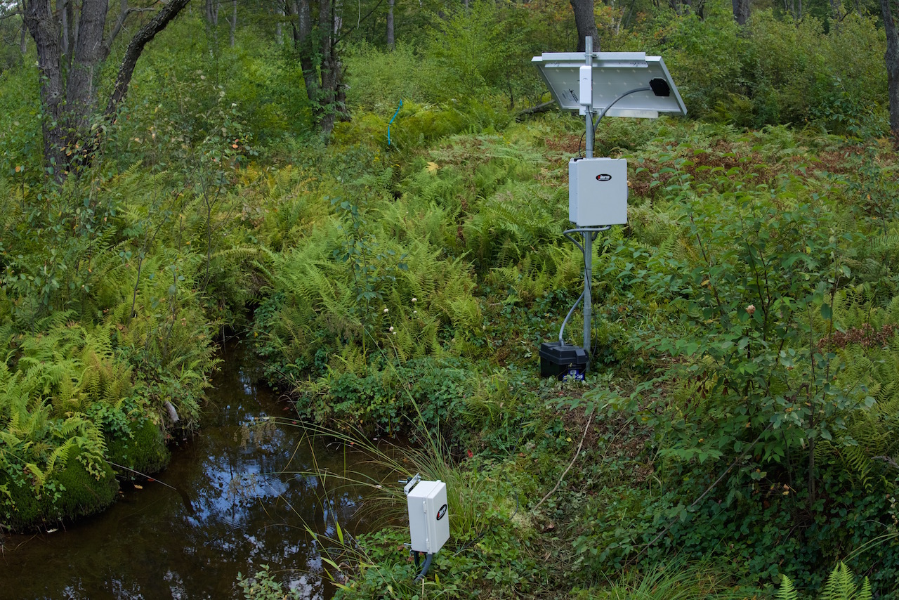 戶外在線水質(zhì)監(jiān)測(cè)設(shè)備 戶外在線水質(zhì)監(jiān)測(cè)設(shè)備